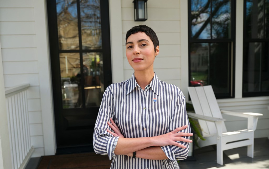 07-woman-arms-crossed